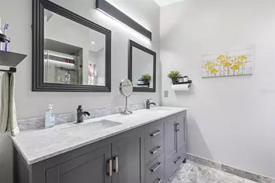 11026 Streamside Drive, Tampa, FL 33624 - Photo 18
