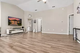 8016 Diamond Creek Ln, Lakeland, FL 33809 - Photo 8