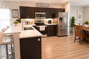 8016 Diamond Creek Ln, Lakeland, FL 33809 - Photo 2