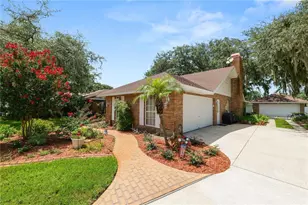 1626 Sherwood Lakes Blvd, Lakeland, FL 33809 - Photo 6