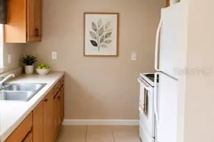 1152 Old S Dr, Lakeland, FL 33811 - Photo 6