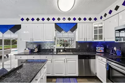 6513 Newman Circle W, Lakeland, FL 33811 - Photo 14