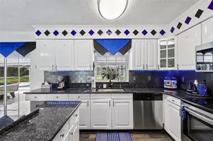 6513 Newman Cir W, Lakeland, FL 33811 - Photo 14