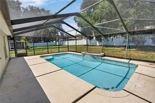 6035 Hillside Heights Dr, Lakeland, FL 33812 - Photo 2