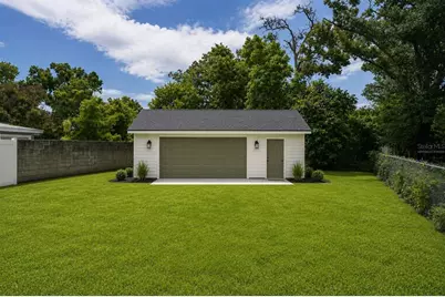 3905 N Clearfield Ave, Tampa, FL 33603 - Photo 8