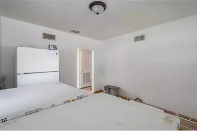 3905 N Clearfield Ave, Tampa, FL 33603 - Photo 10