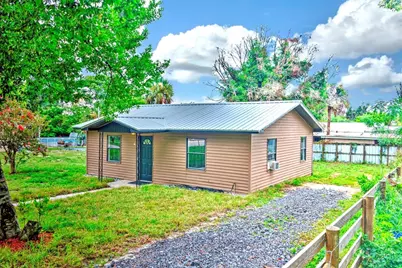 131 Wiggins Avenue, Avon Park, FL 33825 - Photo 2