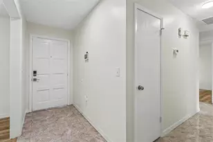 7209 Grove Way, Lakeland, FL 33810 - Photo 2