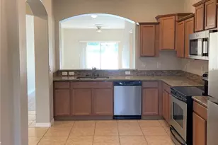 4011 Winding Vine Dr, Lakeland, FL 33812 - Photo 8