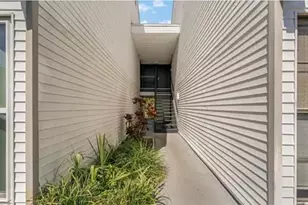 654 Haven Pl, Tarpon Springs, FL 34689 - Photo 4