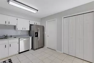 1084 Meadowood Pointe Rd, Lakeland, FL 33811 - Photo 16