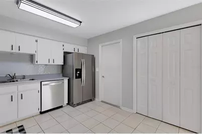 1084 Meadowood Pointe Road, Lakeland, FL 33811 - Photo 12