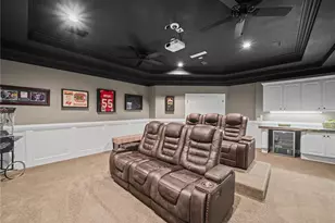 6556 Crescent Lake Dr, Lakeland, FL 33813 - Photo 6