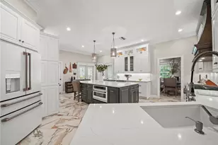 6556 Crescent Lake Dr, Lakeland, FL 33813 - Photo 16