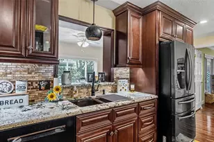 121 Shadow Ln, Lakeland, FL 33813 - Photo 16