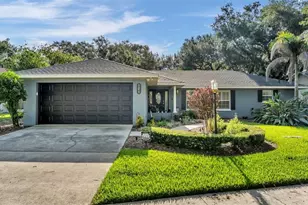 121 Shadow Ln, Lakeland, FL 33813 - Photo 1