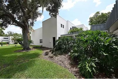 1808 Village Court, Mulberry, FL 33860 - Photo 2