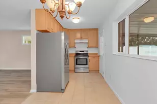 5810 Driftwood Dr, Lakeland, FL 33809 - Photo 10