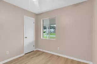 5810 Driftwood Dr, Lakeland, FL 33809 - Photo 14