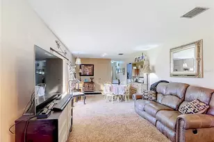 128 N Lake Florence Dr, Winter Haven, FL 33884 - Photo 40
