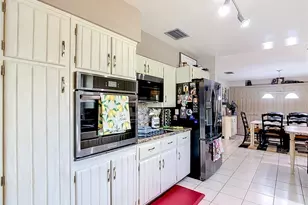 128 N Lake Florence Dr, Winter Haven, FL 33884 - Photo 10