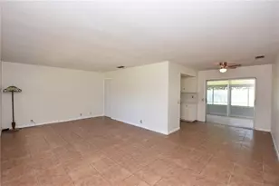 204 Chaucer Ln, Winter Haven, FL 33884 - Photo 6