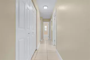 911 W Gaston Pl, Tampa, FL 33604 - Photo 22