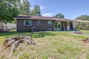 911 W Gaston Pl, Tampa, FL 33604 - Photo 32