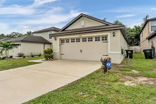 6302 Manitoba Dr, Lakeland, FL 33805 - Photo 4