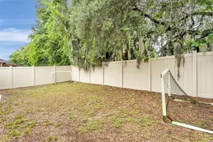 6302 Manitoba Dr, Lakeland, FL 33805 - Photo 34