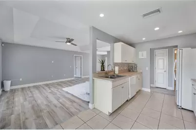 6059 Hillside Heights Drive, Lakeland, FL 33812 - Photo 8