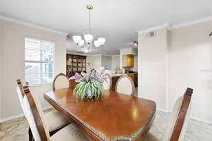 1025 Villagio Cir, Sarasota, FL 34237 - Photo 8