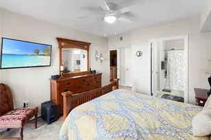 1025 Villagio Cir, Sarasota, FL 34237 - Photo 12