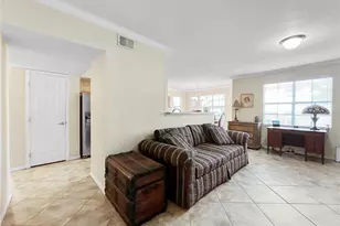 1025 Villagio Cir, Sarasota, FL 34237 - Photo 6