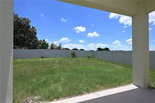 685 Crown Rose Dr, Eagle Lake, FL 33839 - Photo 32