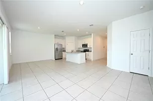 685 Crown Rose Dr, Eagle Lake, FL 33839 - Photo 12