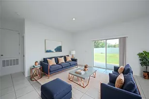 685 Crown Rose Dr, Eagle Lake, FL 33839 - Photo 10