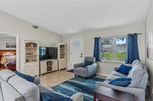3505 Christina Groves Cir N, Lakeland, FL 33813 - Photo 4