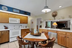 402 Aberdeen Ct N, Lakeland, FL 33813 - Photo 8