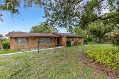 402 Aberdeen Court N, Lakeland, FL 33813 - Photo 1