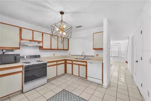 5100 Burchette Rd, Tampa, FL 33647 - Photo 10