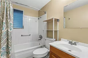 2126 Smithfield Pl, Lakeland, FL 33801 - Photo 12