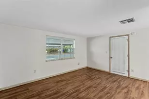 2126 Smithfield Pl, Lakeland, FL 33801 - Photo 22