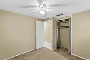 2126 Smithfield Pl, Lakeland, FL 33801 - Photo 14