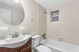 2126 Smithfield Pl, Lakeland, FL 33801 - Photo 24