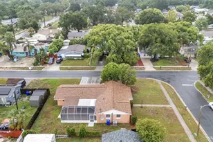 2126 Smithfield Pl, Lakeland, FL 33801 - Photo 36
