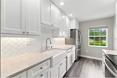 689 Lake Howard Drive NW #213, Winter Haven, FL 33880 - Photo 18