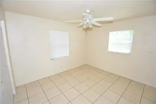 1624 Merrick Rd, Lakeland, FL 33801 - Photo 12