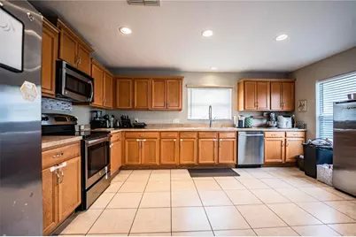 6015 Champlain Pass, Lakeland, FL 33805 - Photo 14