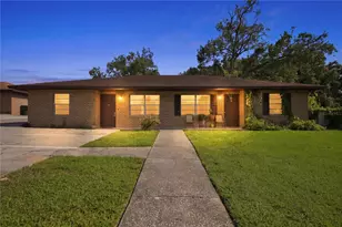 101 Lake Hunter Dr, Lakeland, FL 33803 - Photo 1